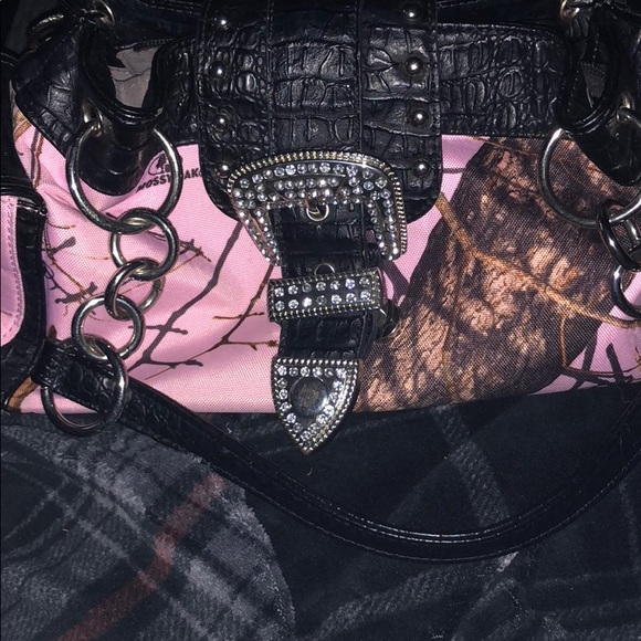 Handbags - Camo mossy oak and a check book holder